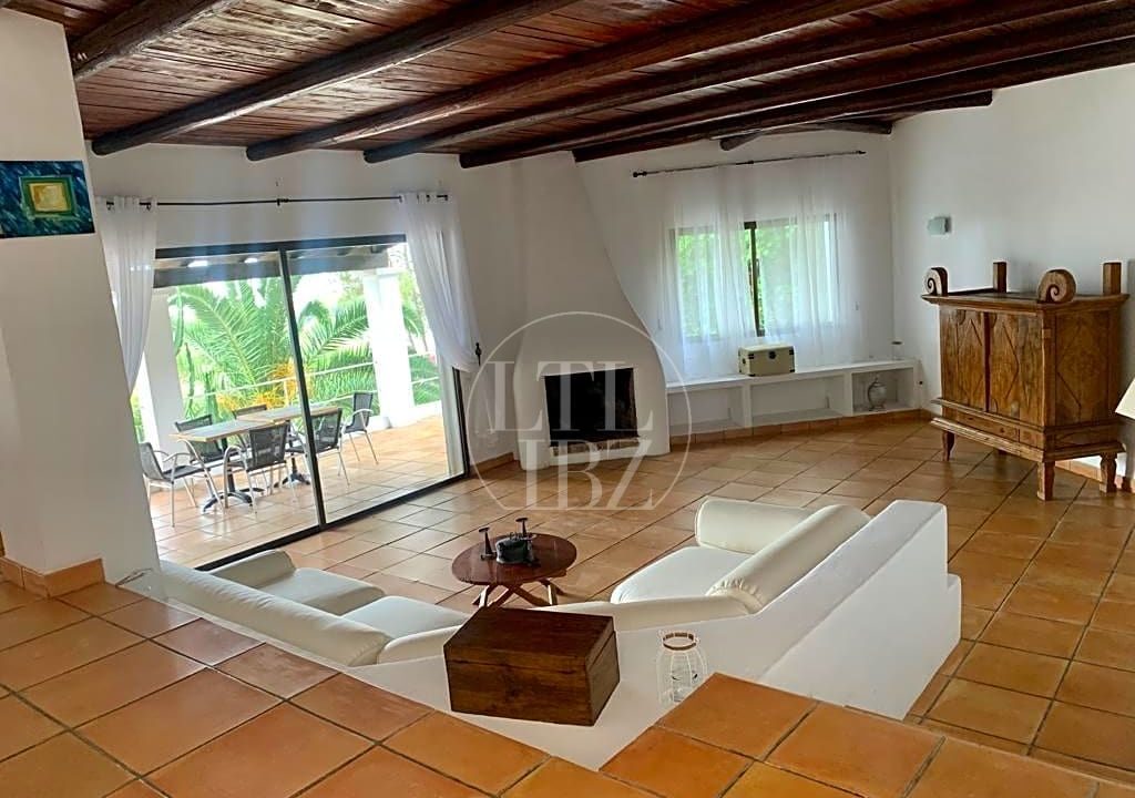 7478472f-0003421746.jpg