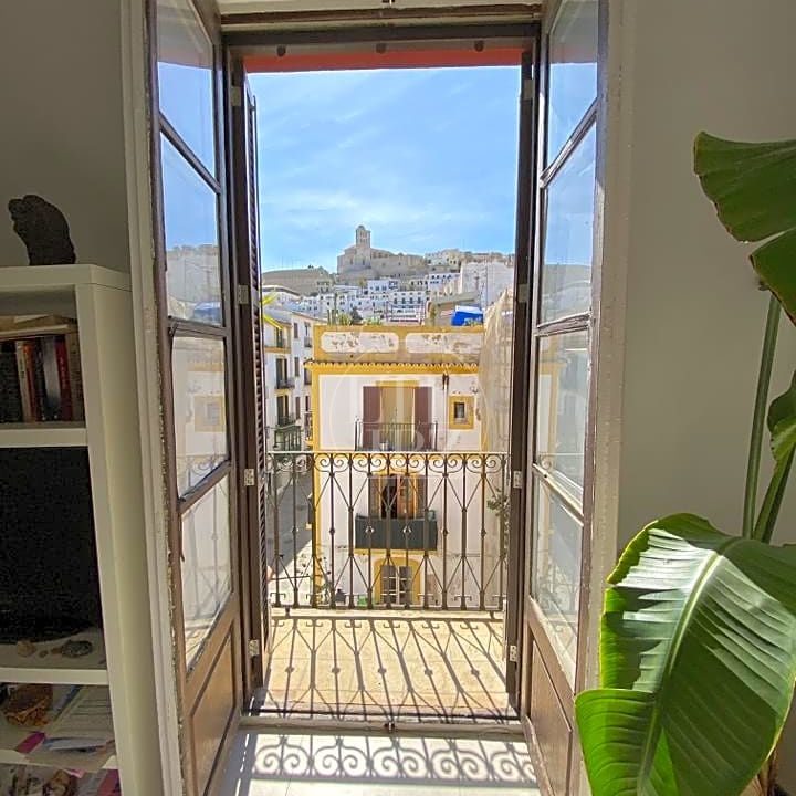 144962e8-0002345273.jpg