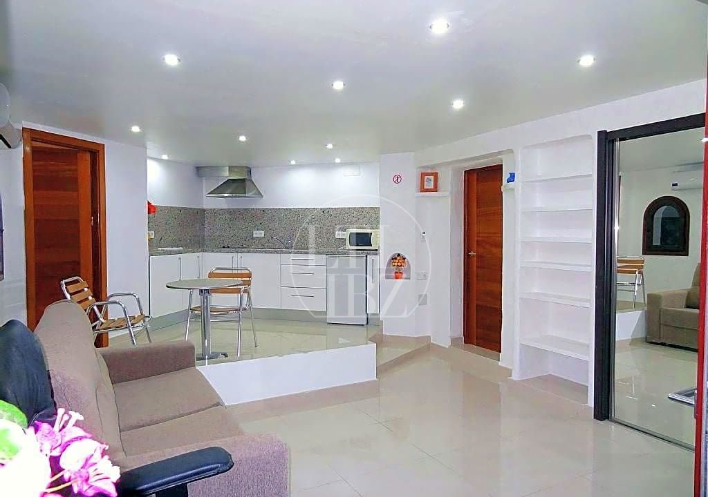 7a7910db-0003518165.jpg