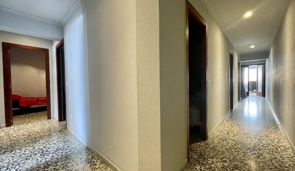 4143986-88bd0049.jpg