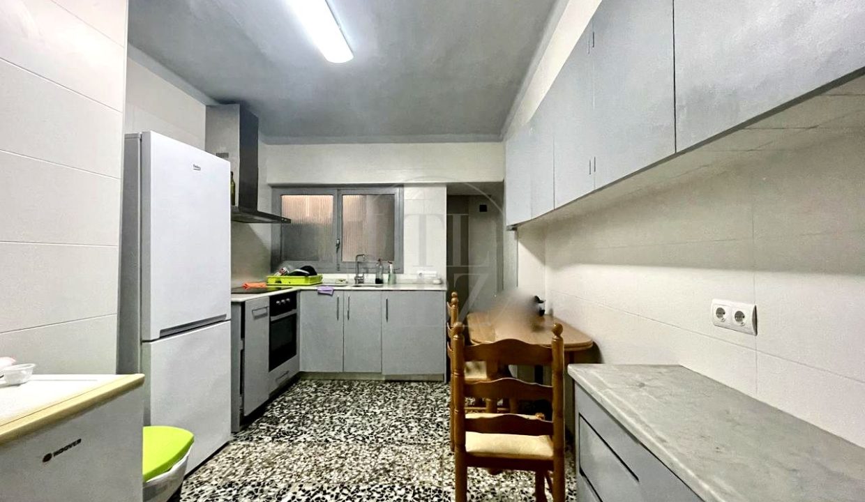 72fe780c-0004143986.jpg